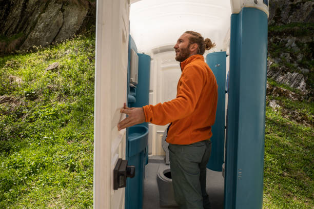 Best Handicap porta potty rental  in East Bakersfield, CA
