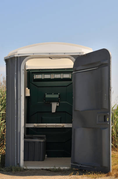 Best Affordable portable toilet rental  in East Bakersfield, CA