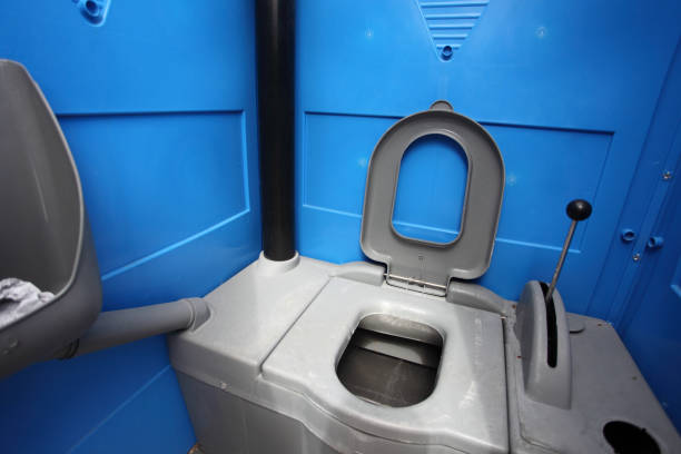 Porta potty delivery and setup in East Bakersfield, CA